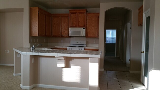 Foto del edificio - Charming 4-Bedroom Home in a Great Location!