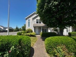 Building Photo - 16987 SW Kattegat Dr
