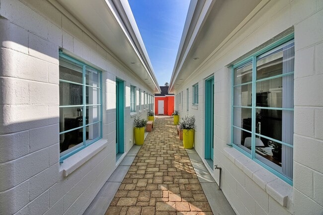 Building Photo - 1078 Seaward- MFR