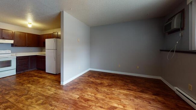 Building Photo - 2 bedroom in Pelican Rapids MN 56572
