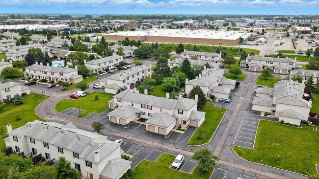 Building Photo - 1630 Holland Dr