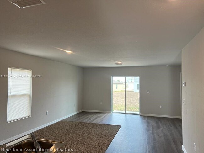 Building Photo - 1452 Stone Ridge Cir
