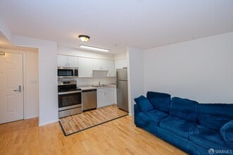 Building Photo - 8400 Oceanview Terrace