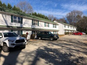 Building Photo - 535 Shearer Rd