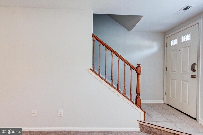Foto del edificio - 33 Bark Hollow Ln
