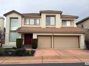 Building Photo - 317 Winged Terrace