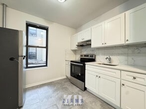 Building Photo - 9816 Fourth Avenue