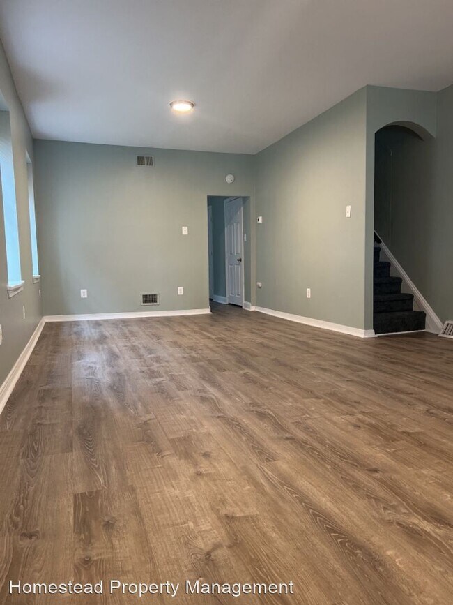 3 br, 1.5 bath House 928 Saville Ave House for Rent in Eddystone, PA