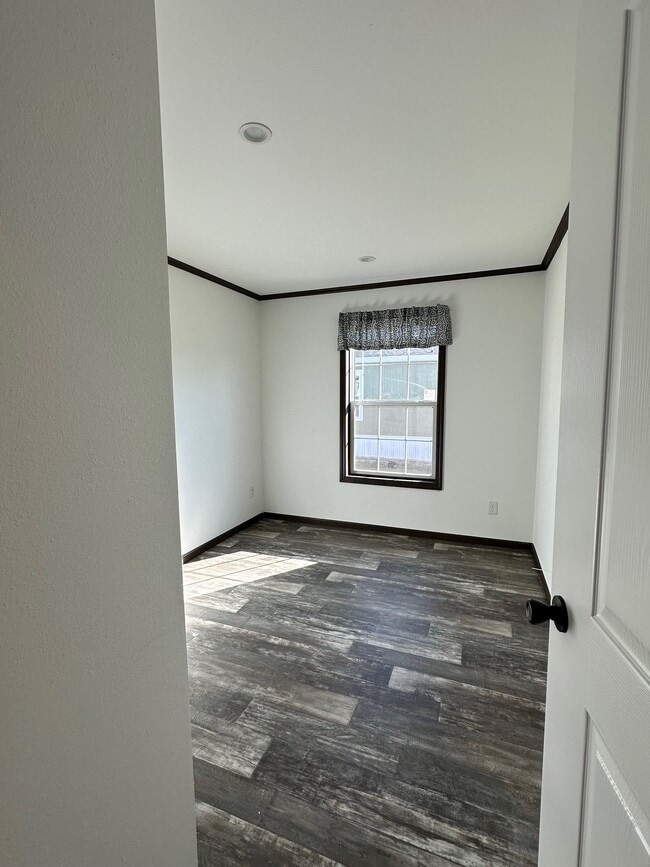 Building Photo - 3606 Warren Ct