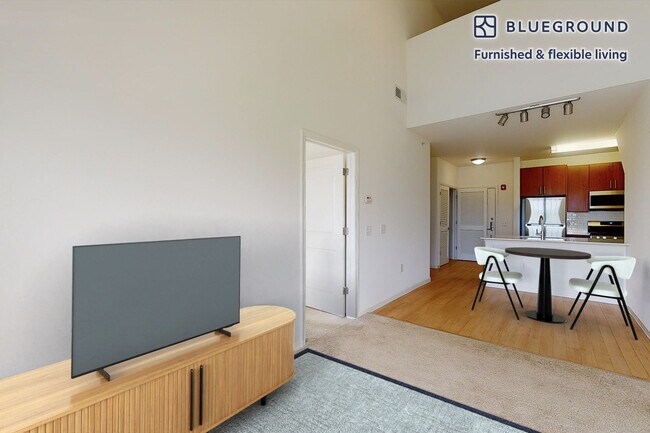 Foto del edificio - 1700 E 5th St