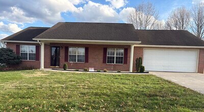 Building Photo - 1617 Country Meadows Dr