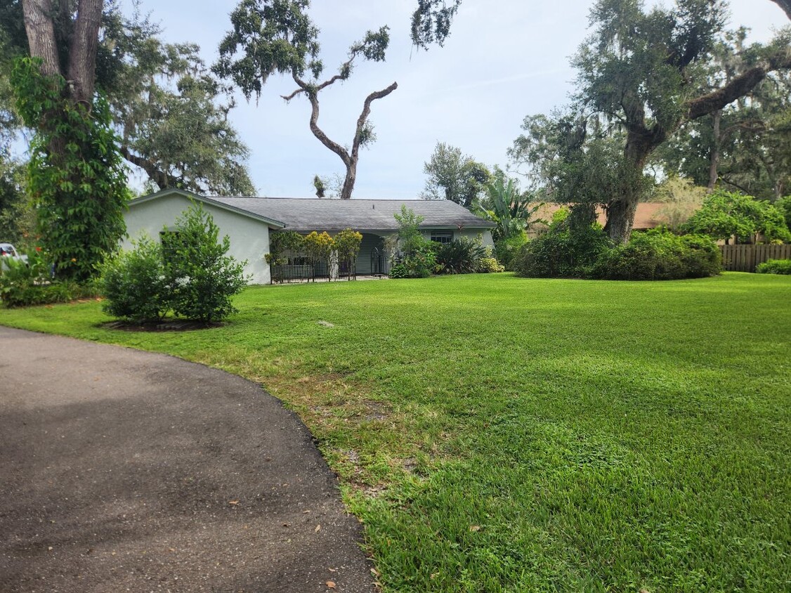 Foto principal - 2902 Stearns Rd