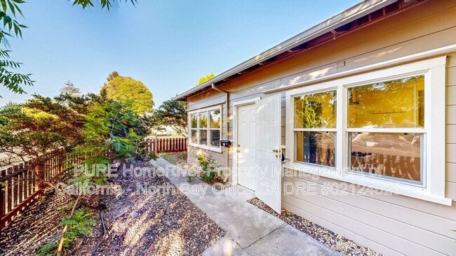 Foto del edificio - 1430 Sonoma Ave