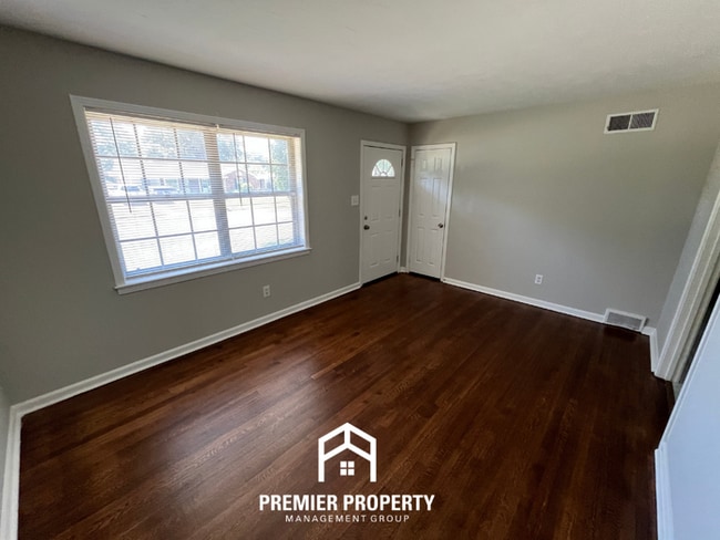 Photo - Charming 3BR/1.5BA Whitehaven Home | Low-Maintenance Tile Floors & Huge Fenced Yard