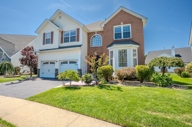 Foto del edificio - 8 Jumping Brook Ct