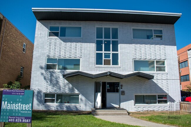 Photo du bâtiment - 1711 Mount Royal Apartments