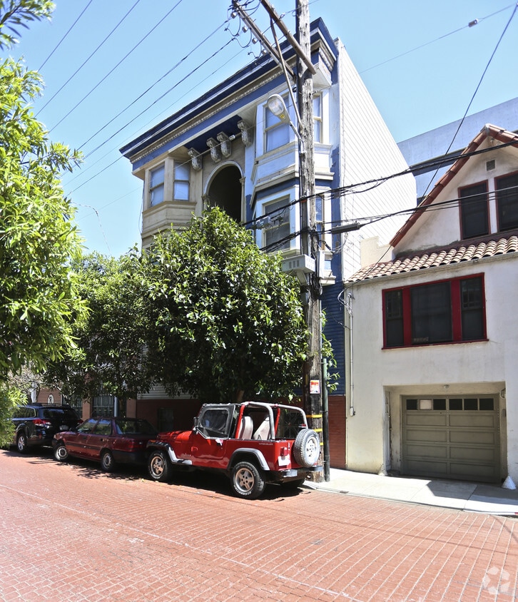 Primary Photo - 1353-1357 Stevenson St