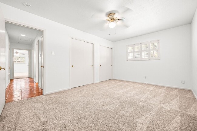 Building Photo - 630 Bradshaw Dr