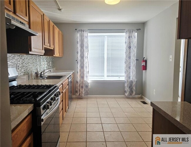 Building Photo - 2267 Waterbridge Dr