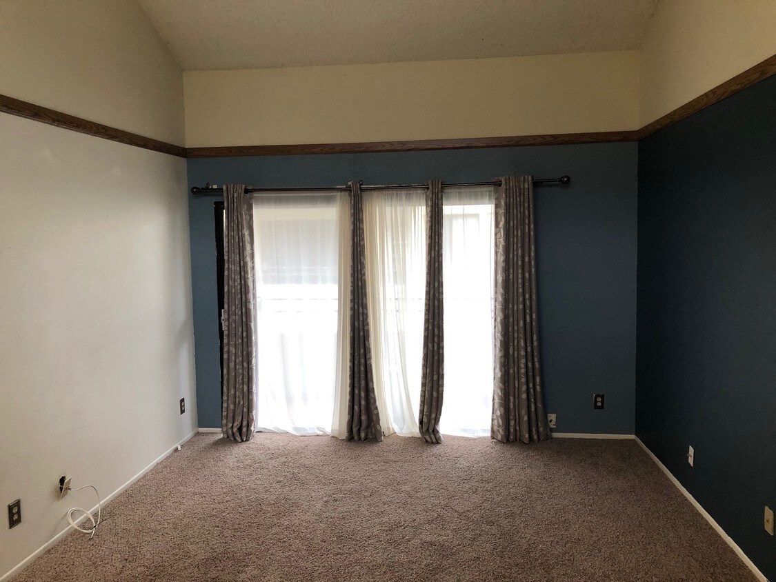 18804 Mandan St, Santa Clarita, CA 91351 Condo for Rent in Santa