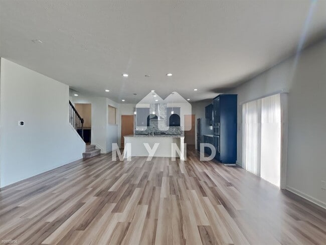 Building Photo - 5 br, 3 bath House - 6013 Meadowview Dr