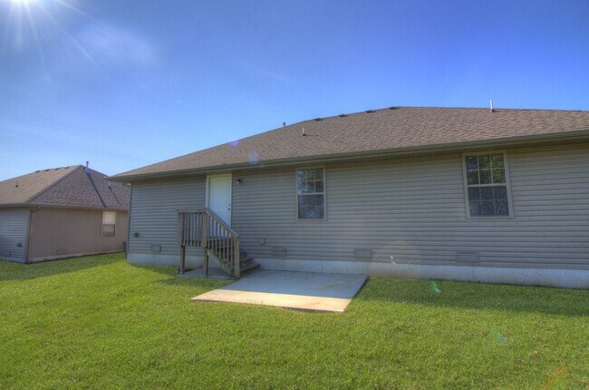 Foto del edificio - 3 Bedroom in Ozark!