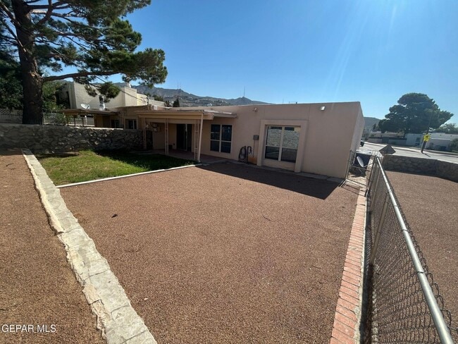 Foto del edificio - 3601 Okeefe Dr