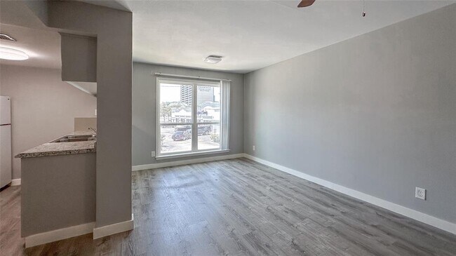 Building Photo - 4751 Aftonshire Dr