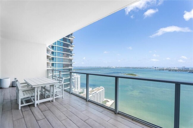 Foto del edificio - 2020 N Bayshore Dr
