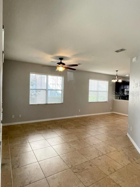 Building Photo - 10275 Hartford Maroon Rd