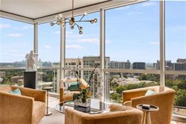 Foto del edificio - Furnished Luxury Buckhead Condo - Walk to EVERYTHING