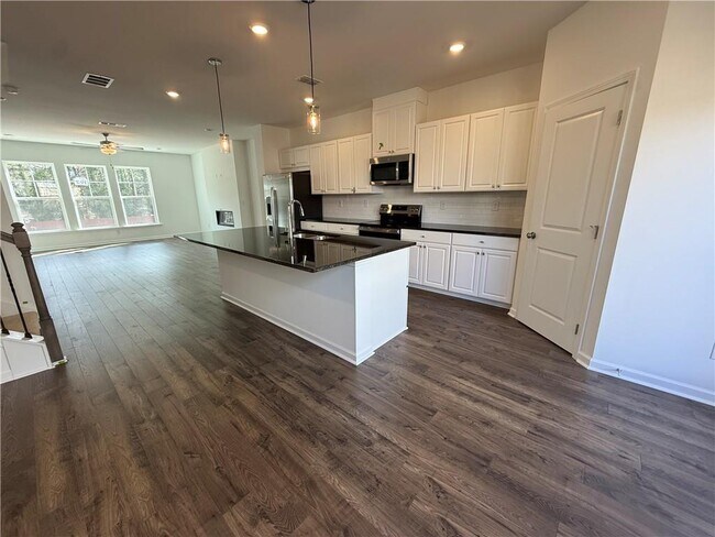 Foto del edificio - 6103 Wayburn St