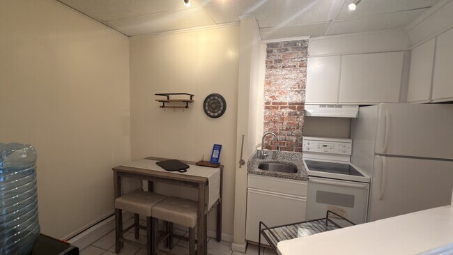 Foto del edificio - 391 Langley Rd