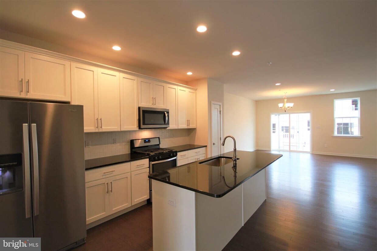 Foto principal - 402 Wynstone Ct