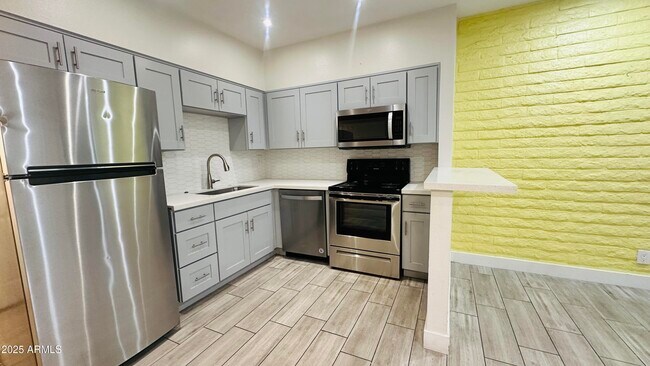 Foto del edificio - 2930 N 30th St