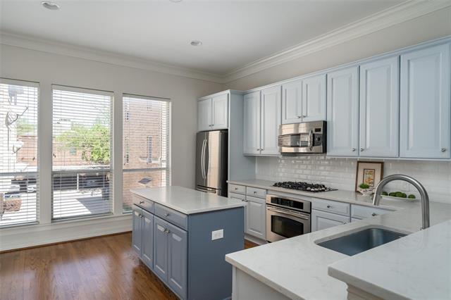 Foto del edificio - 4236 Holland Ave