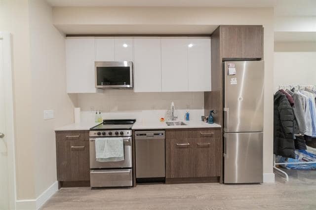 Building Photo - 45510-45510 Market Way