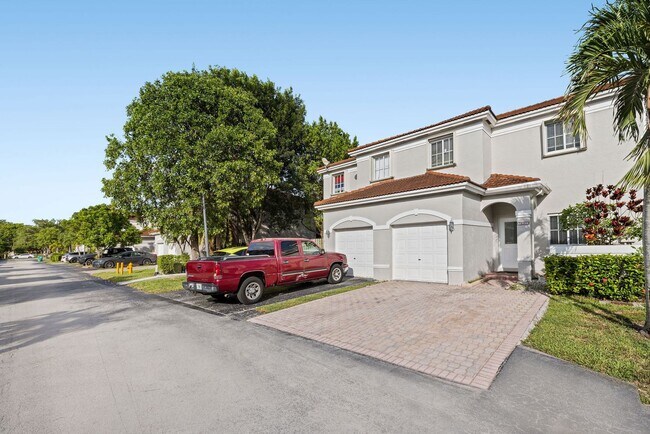Building Photo - Bridgeport Villas