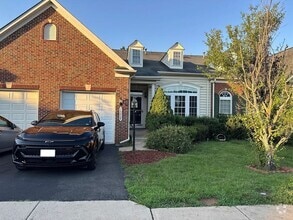 Building Photo - 15028 Gaffney Cir