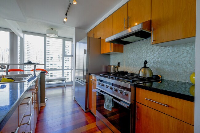 Photo du bâtiment - 1906-1077 Marinaside