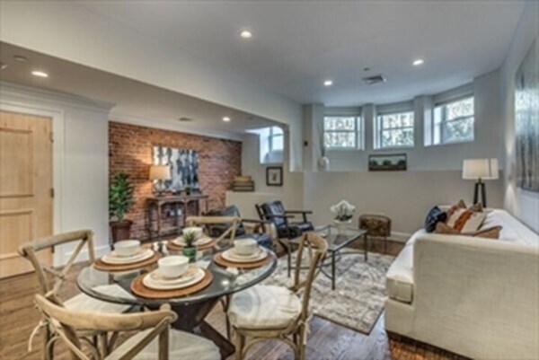 Foto del edificio - 1471 Beacon St