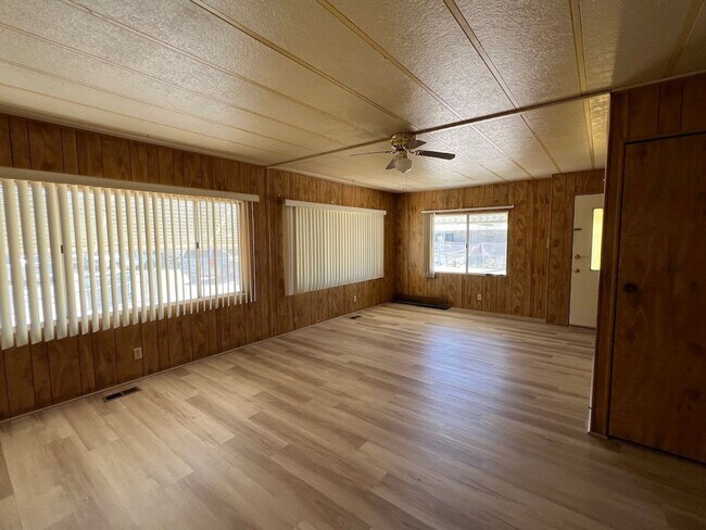 Foto del edificio - 2 Bedroom Manufactured Home in Bullhead City