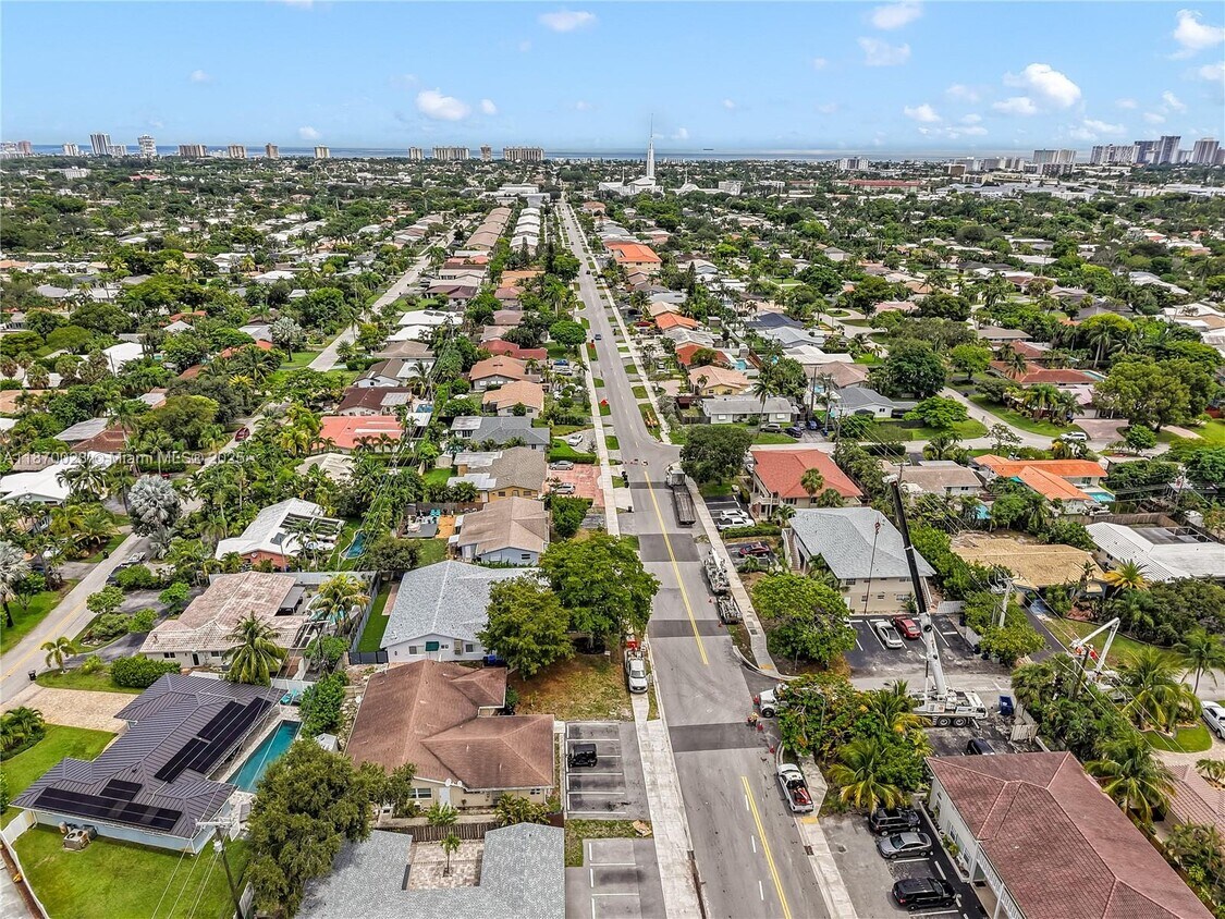 Foto principal - 1821 NE 56th St
