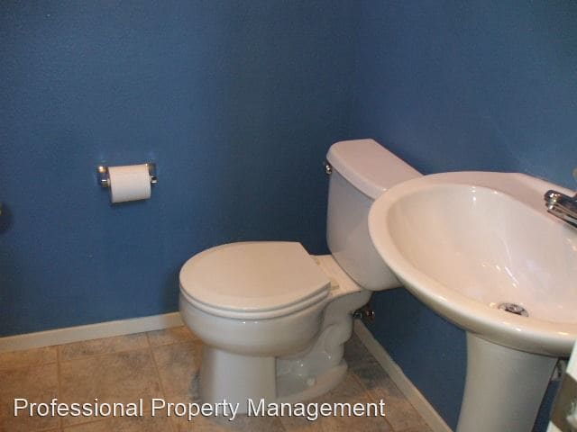 Building Photo - 3 br, 2.5 bath House - 226 Pacific Oak Court