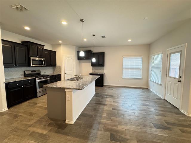 Building Photo - 1109 Pierz Dr