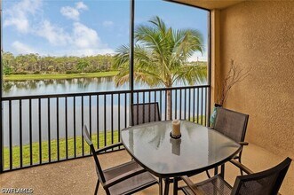 Building Photo - 9727 Acqua Ct