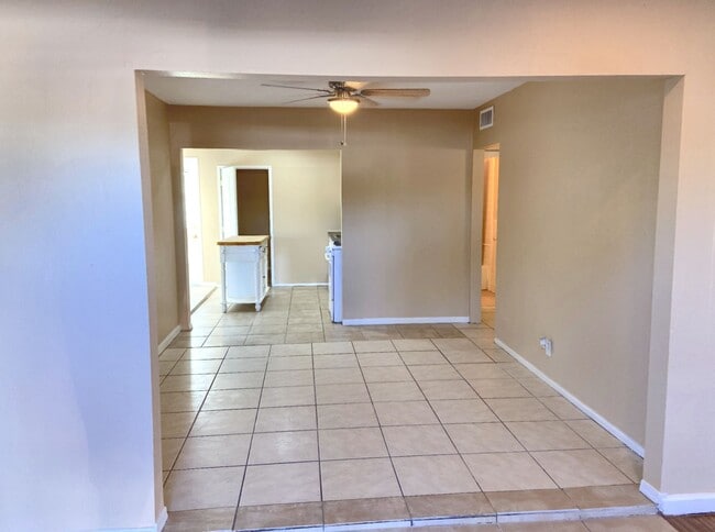 Foto del edificio - Move-In Ready & Modern: Fully Remodeled 4BD with Massive Yard