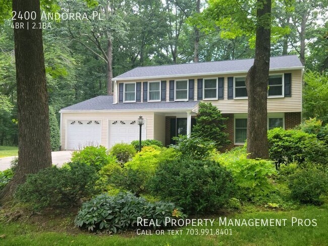 Building Photo - 2400 Andorra Pl