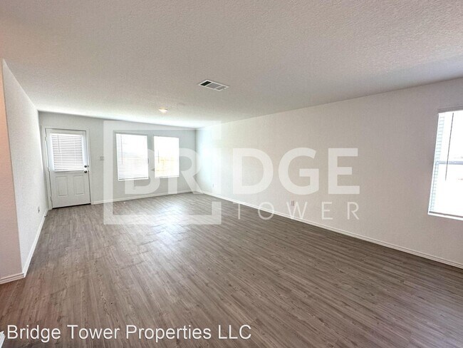 Building Photo - 4 br, 2 bath House - 2416 Lake Hills