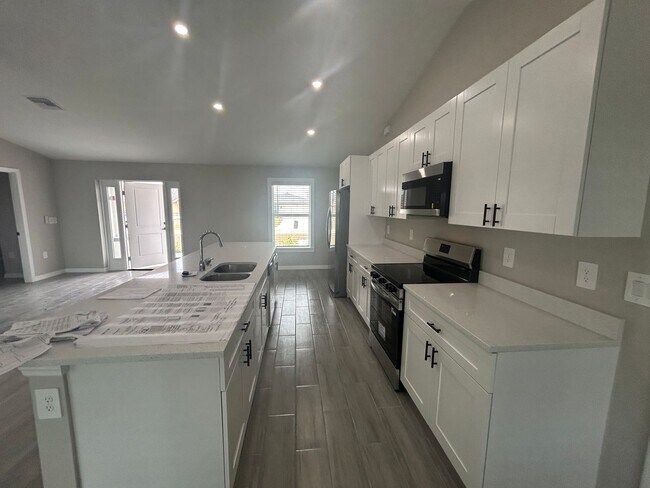 Foto del edificio - Brand New Construction 4/3